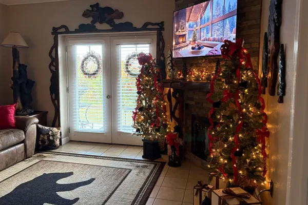 Photo 1 - A Sleepy Bear Getaway