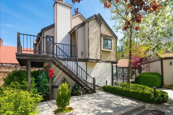 Photo 1 - Village Bay Condo