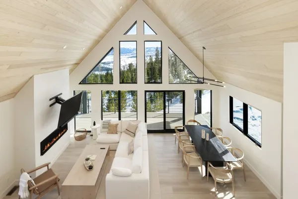 Photo 1 - Sky House