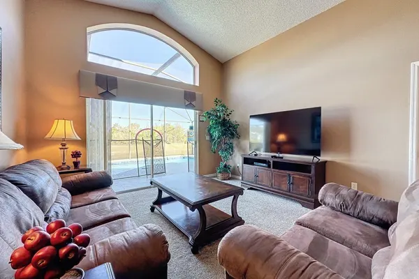 Photo 1 - Four Bed in Emerald Island Resort mins to Disney