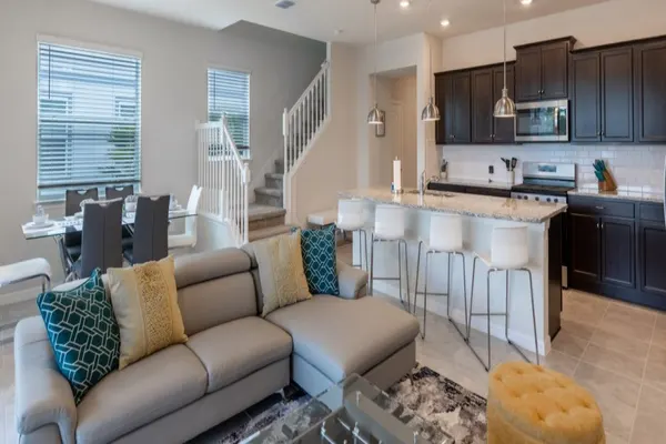 Photo 1 - Beautiful 5 Bed Home Away from Home
