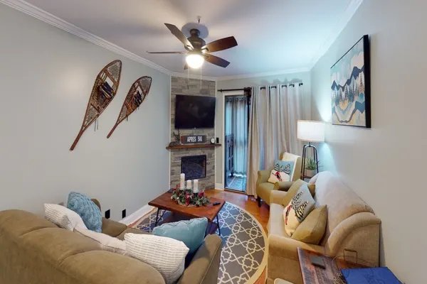 Photo 1 - Lively & Welcoming 2BR Condo at Snowcrest