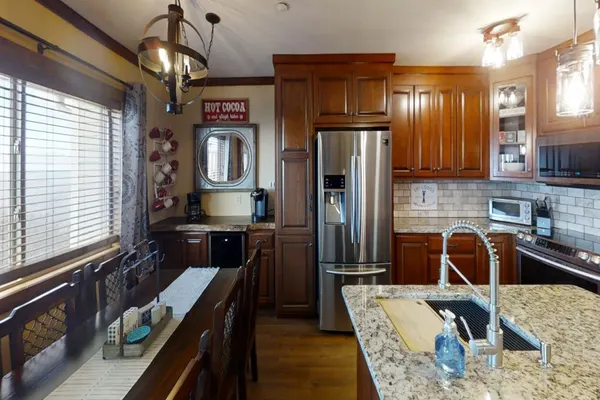 Photo 1 - Inviting 3BR Alpine Retreat at Summit