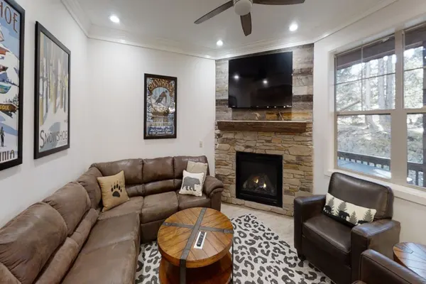 Photo 1 - Serene 4BR Alpine Retreat