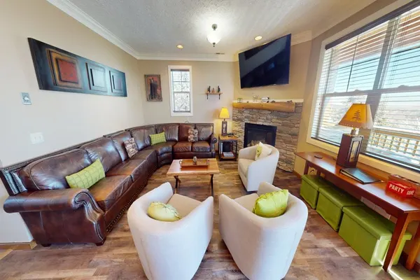 Photo 1 - Cheerful 6BR Townhome, #30,  just steps from the slopes!
