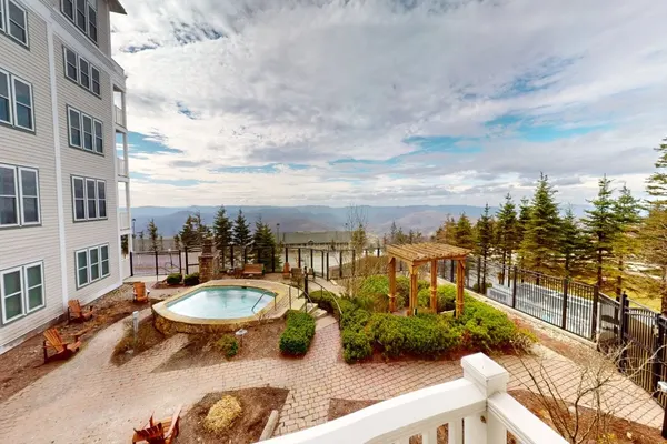 Photo 1 - Modern Seneca Studio with Breathtaking View!