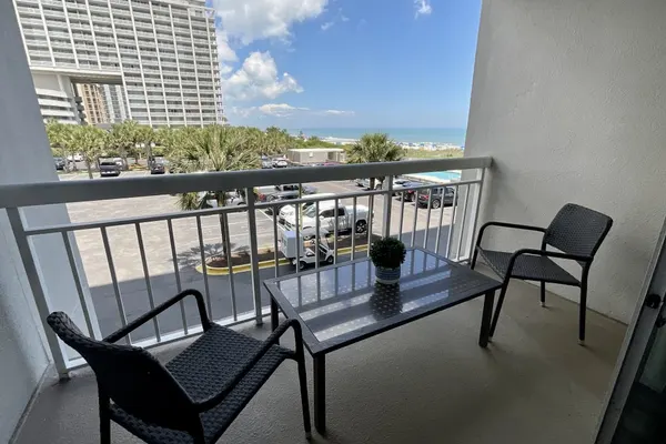 Photo 1 - Stylish, ocean view studio with access to resort!