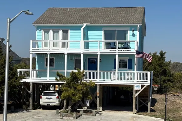 Photo 1 - Mom's Gift / 256-B Brunswick Ave West