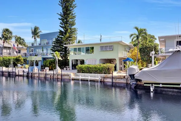 Photo 1 - Delightful vacation home located in the popular Islamorada neighborhood of Port Antigua.