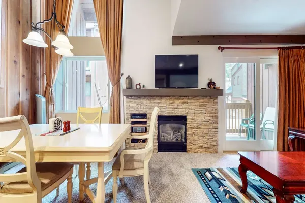 Photo 1 - Mammoth Ski & Racquet Club #118