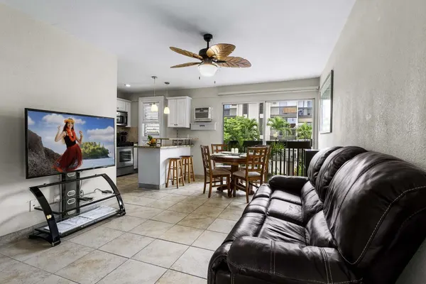 Photo 1 - Kona Mansions#304