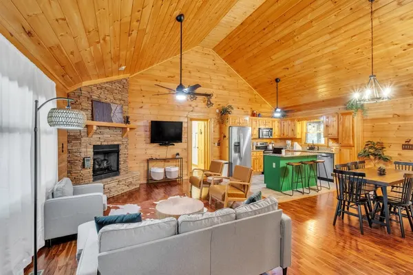 Photo 1 - Cozy Cabin in Ellijay w/ Hot Tub, Game Room & More