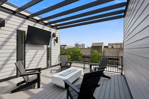 Photo 1 - New Modern Townhome with Rooftop Patio