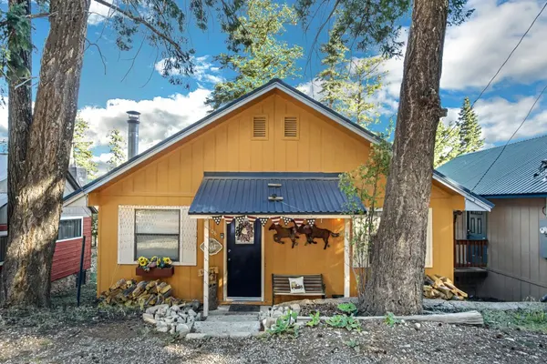 Photo 1 - Eagle's Nest - Hot Tub, Deck & Prime Location