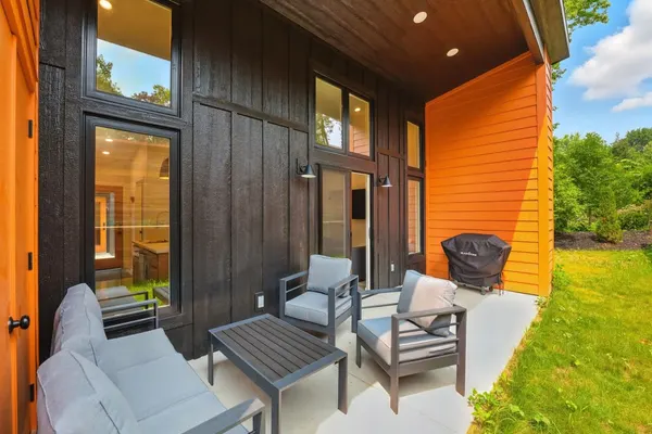 Photo 1 - 500 House - Unit D