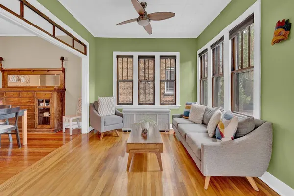 Photo 1 - Charming 3bd Bungalow in Vibrant Andersonville