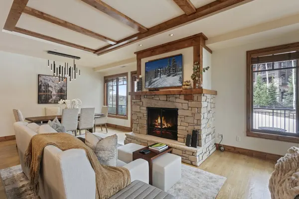 Photo 1 - 106 - Three Bedroom Shooting Star