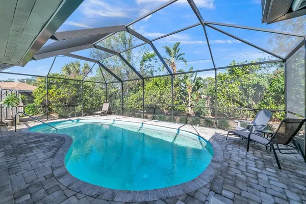 Photo 1 - Beautiful Pool Home Near Siesta Key Beach