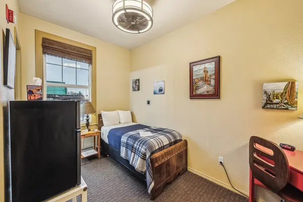 Photo 1 - Hotel Cathlamet Room 224 - Single