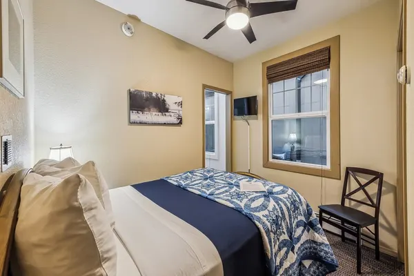 Photo 1 - Hotel Cathlamet Room 201 - Interior Full