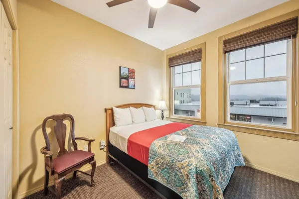 Photo 1 - Hotel Cathlamet Room 220 - Main St Queen