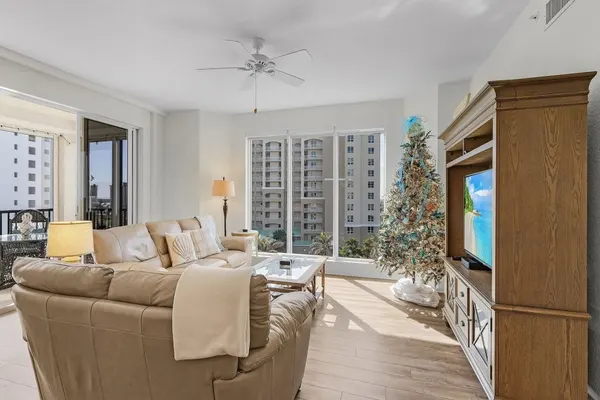 Photo 1 - Monthly Discount! 356 Bay Beach - 3 Bedroom Condo