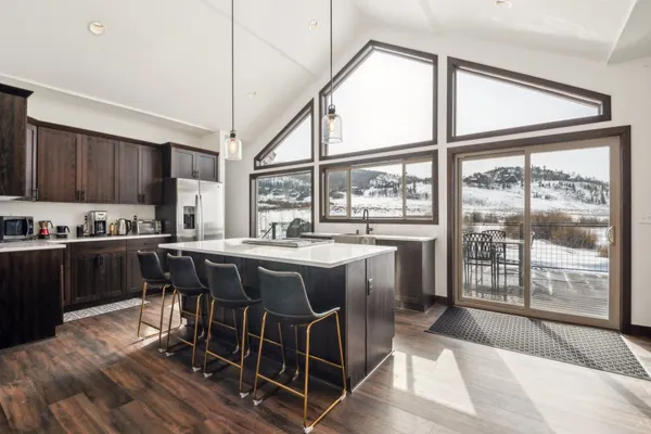 Photo 1 - 4br Mountain View Home - 5 Minutes to Granby Ranch