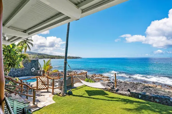 Photo 1 - Big Island Private Home Alii Drive 6596