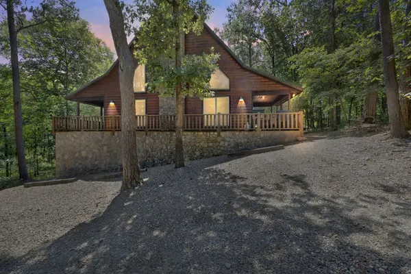 Photo 1 - Summer Moon Lodge