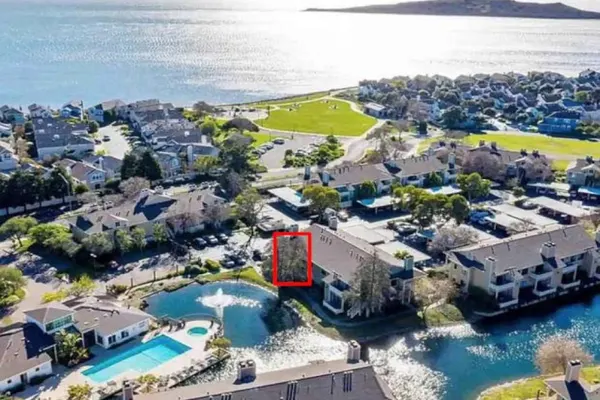 Photo 1 - 230LAKES-Sunny 2 BR Condo Retreat w/ Awesome Water Views!