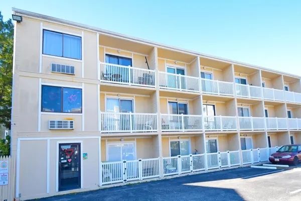 Photo 1 - Marshall Inn 303