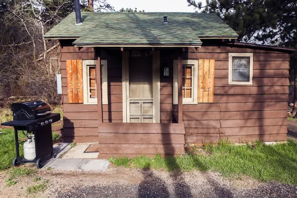 Photo 1 - Triple R Cottages: 4