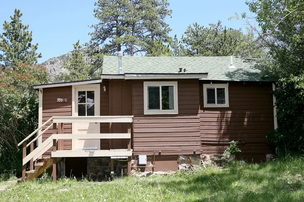 Photo 1 - Triple R Cottages: 5