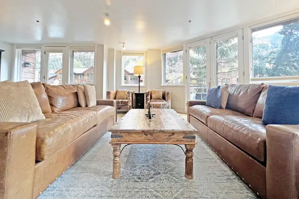 Photo 1 - Ice House 317