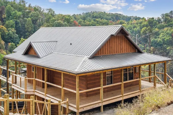 Photo 1 - Little Bear Lodge