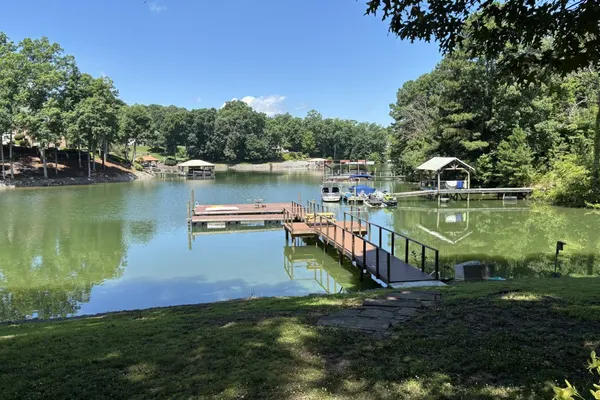 Photo 1 - Spacious Hidden Paradise at Lake Norman