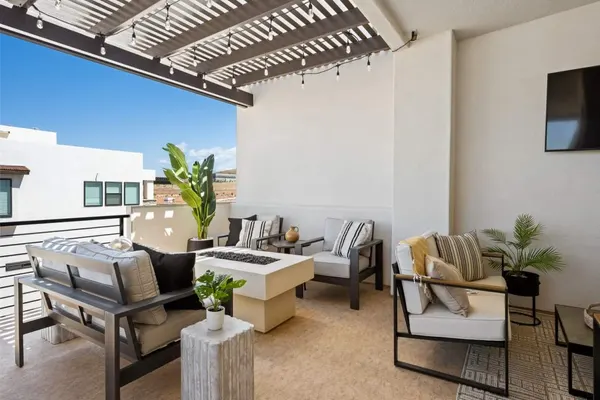 Photo 1 - Sun-Kissed Retreat
