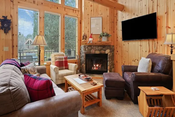 Photo 1 - Deer Park Cabin