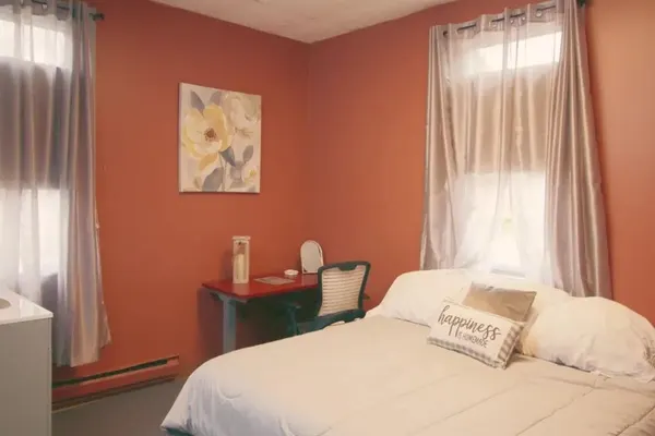 Photo 1 - One Bedroom Unit Sleeps 2
