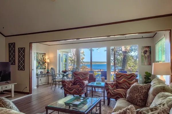 Photo 1 - CL 1232 Texas Rose