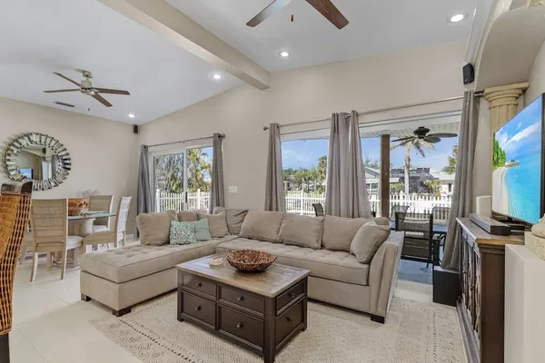 Photo 1 - 5535 Casa de Lujo: Heated Pool w/ Water Views