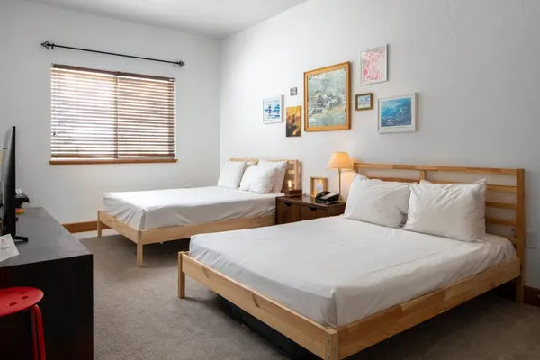 Photo 1 - Villa 2043 2 Queen Beds 1 Bath No Kitchen