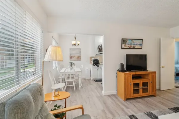 Photo 1 - Beautiful 2 Bed Beach Getaway #115