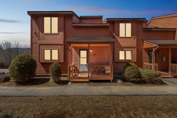 Photo 1 - Hullabaloo 23E - Upgrade End Unit with Mountain Views