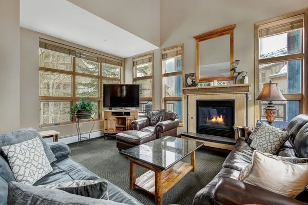 Photo 1 - Fantastic Mountain Home Near Ski Lifts