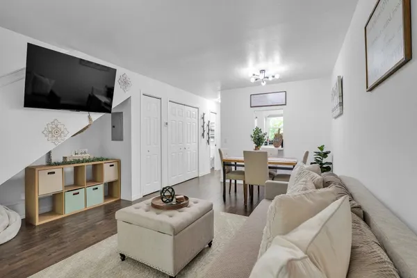 Photo 1 - Be Our Guest - Pet Friendly Townhome near Downtown Ocala