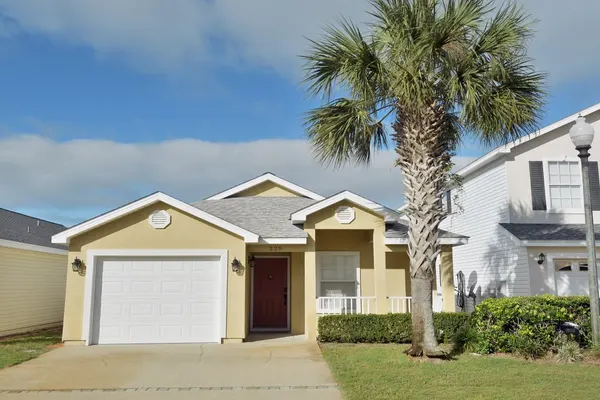 Photo 1 - 225 Seahorse Way