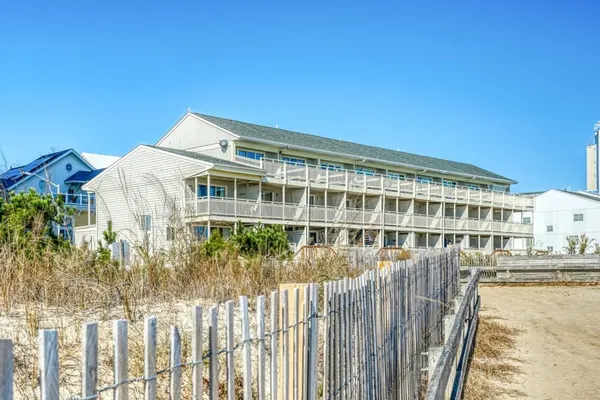 Photo 1 - Summer Place 10