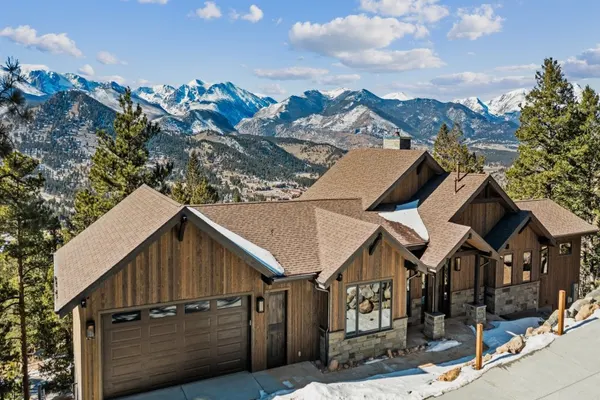 Photo 1 - Hearthstone Luxury Vacation Rental at Windcliff