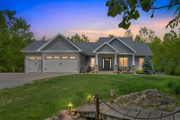 Photo 1 - Lakeside Retreat with Hot Tub & Game Room